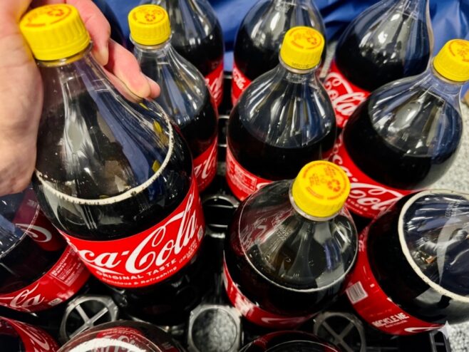 Non-Jews Are Once Again Buying Kosher L’Pesach Coca-Cola