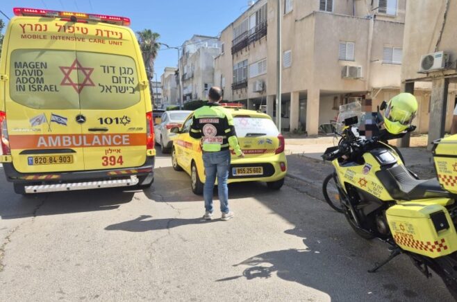 Infant in Critical Condition After Left in Car in Kfar Chabad
